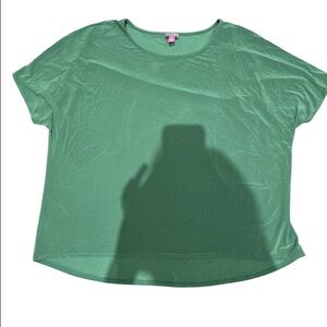 Vince Camuto Women’s Size Extra Large Green Flowy Top
